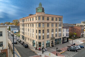 Liberty Commons in Middletown, CT - Building Photo - Building Photo