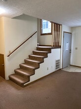 101 S Shafer St, Unit C10 in Athens, OH - Building Photo - Building Photo