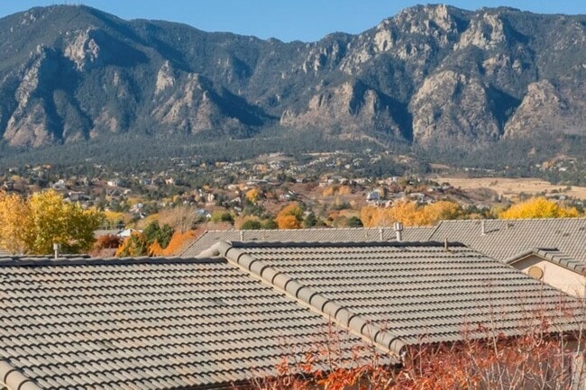 1025 Cheyenne Villas Point in Colorado Springs, CO - Building Photo - Building Photo