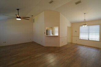2605 Yarmouth Ln in Tallahassee, FL - Building Photo - Building Photo