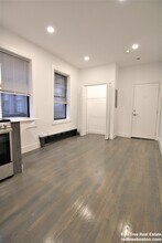 24 Phillips St in Boston, MA - Building Photo - Building Photo