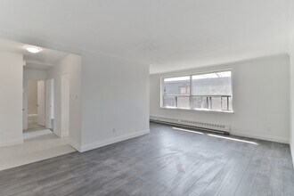 Davick Court in Toronto, ON - Building Photo - Building Photo