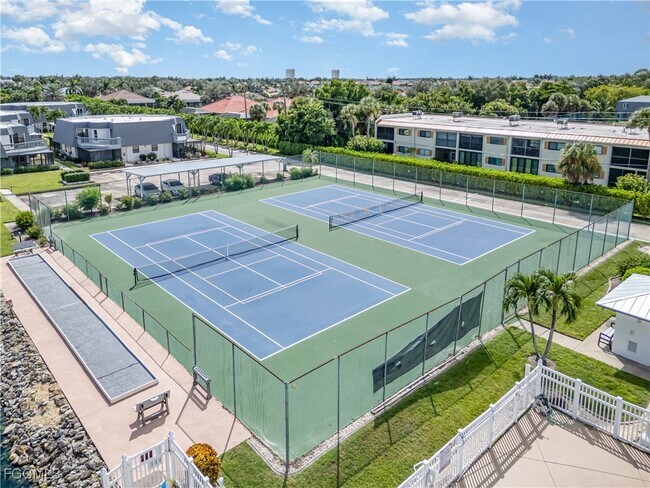 property at 16051 Amberwood Lake Ct