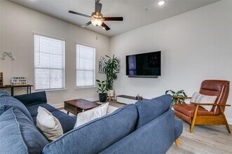 12966 Wymeth Dr in Farmers Branch, TX - Building Photo - Building Photo