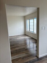 427 4th St in Bakersfield, CA - Building Photo - Building Photo