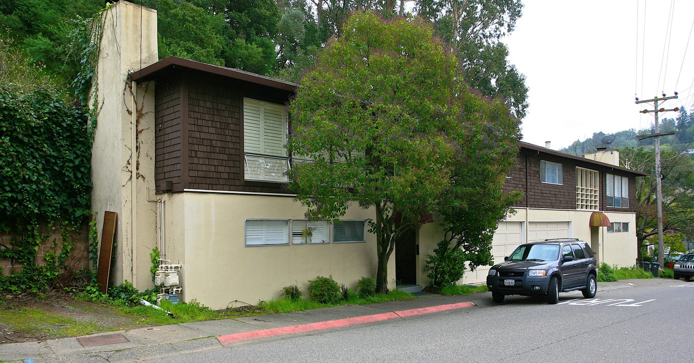 14-16 Forbes Ave in San Anselmo, CA - Foto de edificio