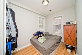 1431 W Flournoy St in Chicago, IL - Building Photo - Building Photo