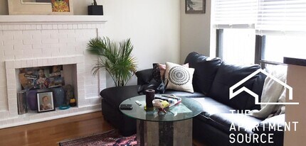 724 W Roscoe St in Chicago, IL - Building Photo - Building Photo