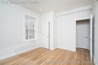 18 Forest St, Unit #31 in Cambridge, MA - Building Photo - Building Photo