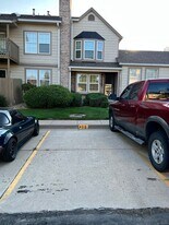 9640 W Chatfield Ave in Littleton, CO - Building Photo