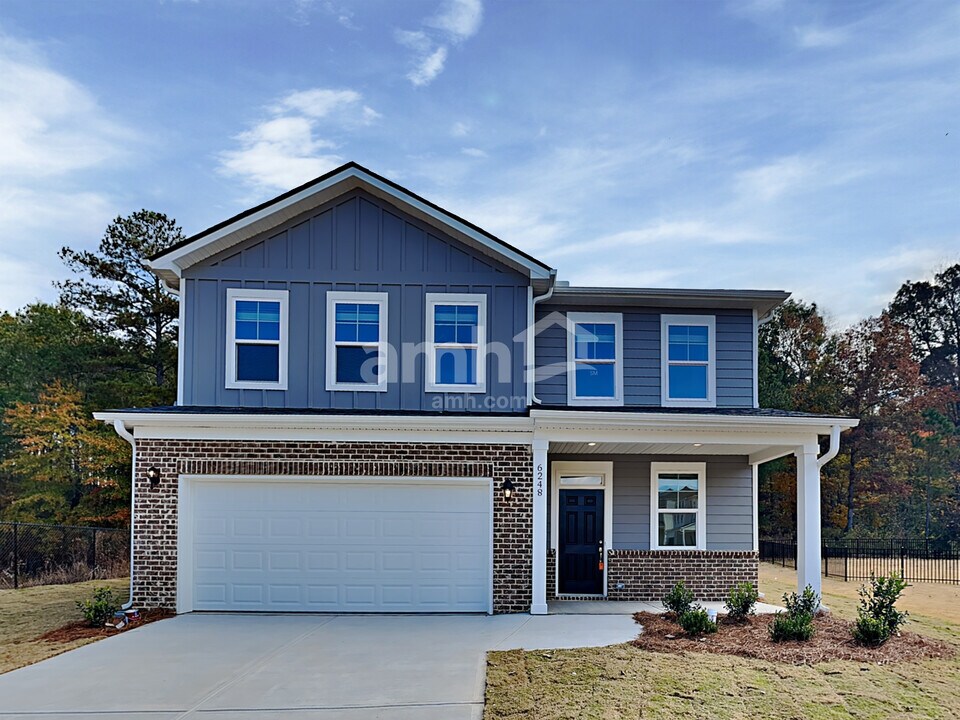 6248 Bridlewood Ln in Douglasville, GA - Foto de edificio