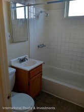 119 W 94th St in Los Angeles, CA - Building Photo - Building Photo