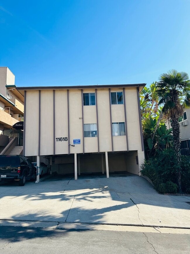 11618 Gorham Avenue LLC