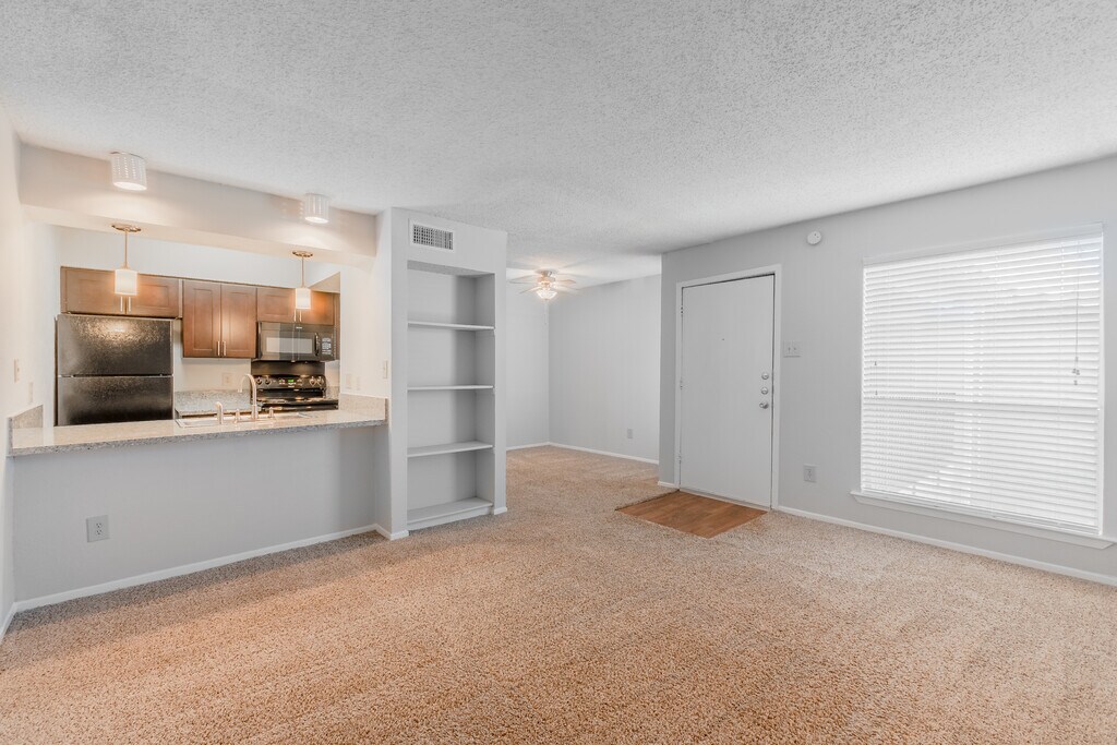 Eastbank Apartments Rockwall, TX Apartments