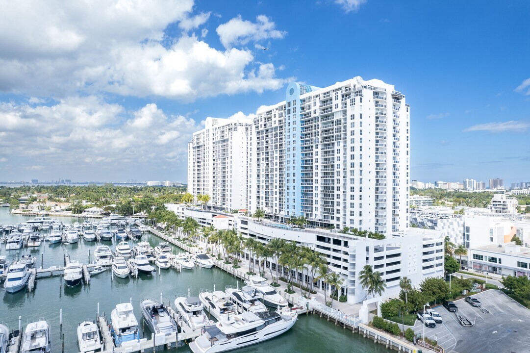 Sunset Harbour Condo North Tower in Miami Beach, FL - Building Photo