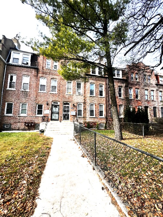 10410 S Maryland Ave in Chicago, IL - Building Photo