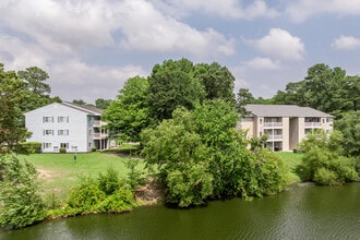 Grafton Station Apartments in Yorktown, VA - Building Photo - Building Photo