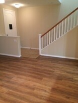 28535 Herrera St in Santa Clarita, CA - Building Photo