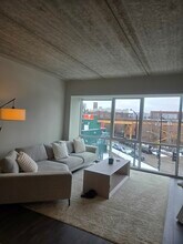 1743 N Leavitt St in Chicago, IL - Building Photo - Building Photo