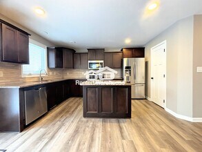 20 NE Badger Ln in Waukee, IA - Building Photo - Building Photo