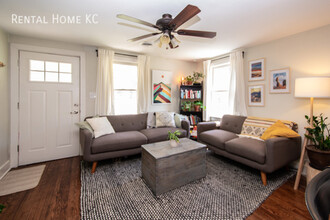 7538 Santa Fe Dr in Overland Park, KS - Building Photo - Building Photo