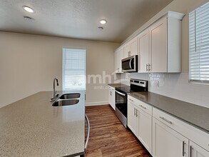 6033 W Copperhawk Dr in South Jordan, UT - Building Photo - Building Photo