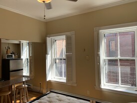 40 Hereford St, Unit 1 in Boston, MA - Building Photo - Building Photo