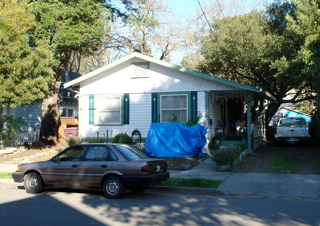 1006-1008 Orchard St in Santa Rosa, CA - Building Photo