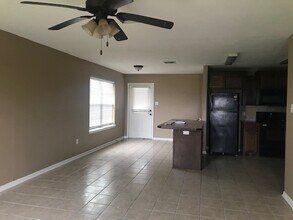 5238 Ogea Rd in Lake Charles, LA - Building Photo - Building Photo