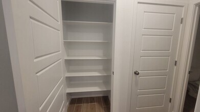 4501 Stine Rd in Bakersfield, CA - Building Photo - Building Photo