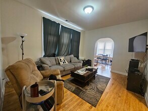 3819 W Fullerton Ave in Chicago, IL - Building Photo - Building Photo