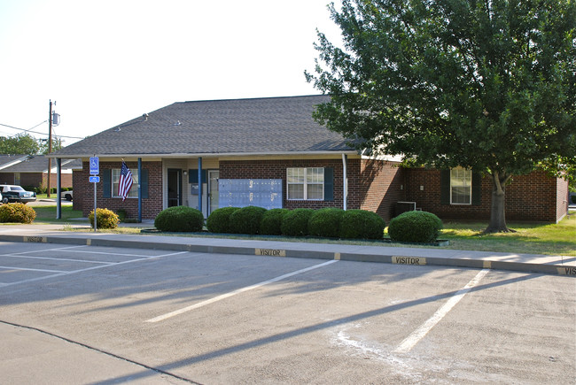 Granbury Meadows Apartments in Granbury, TX - Foto de edificio - Building Photo