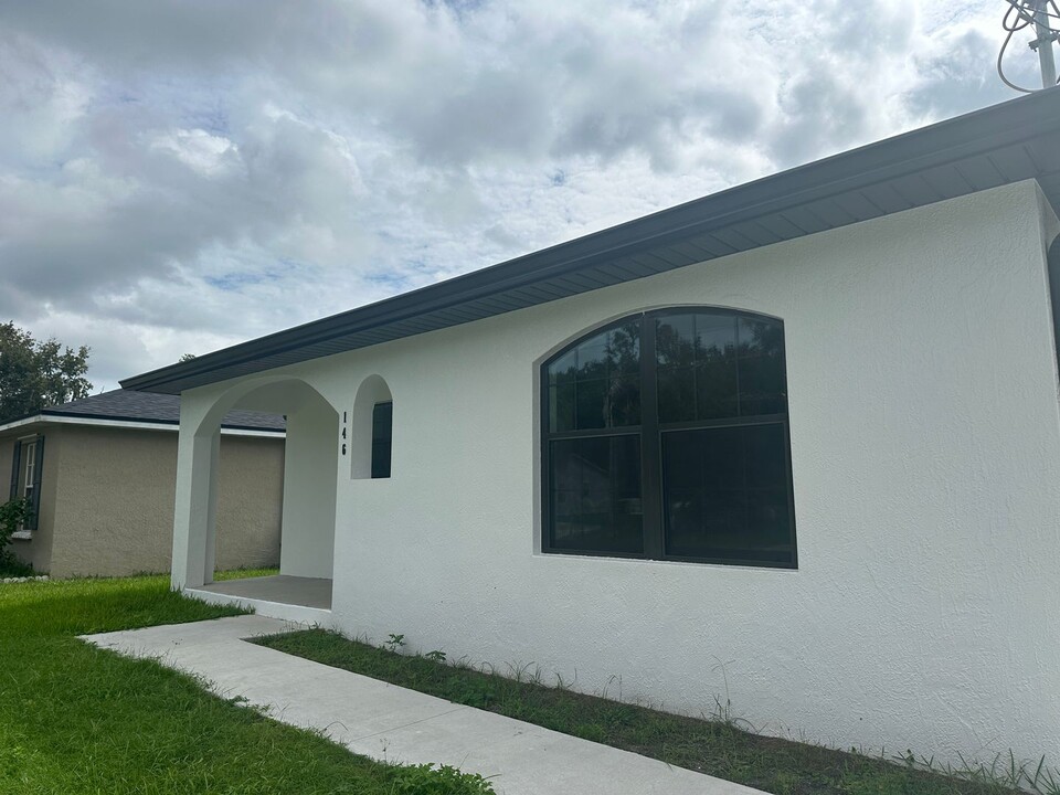 146 8th St in Winter Haven, FL - Building Photo