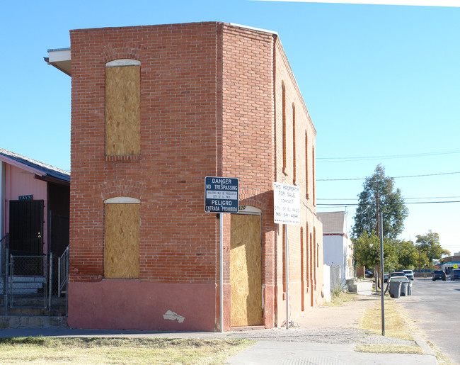 820 Tays St in El Paso, TX - Building Photo - Building Photo