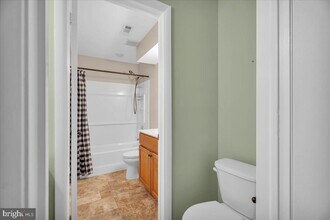 604B Cypress Point Cir in Mount Laurel, NJ - Building Photo - Building Photo