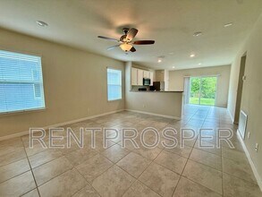 5203 Northern Flicker Dr in St. Cloud, FL - Building Photo - Building Photo