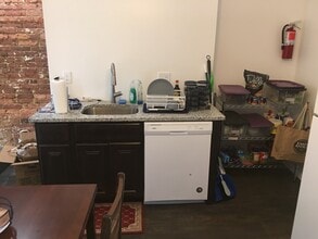3307 Iowa St, Unit 2 in Pittsburgh, PA - Building Photo - Building Photo