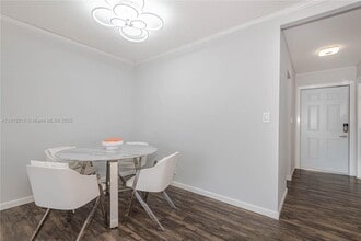 500 NE 12th Ave in Hallandale Beach, FL - Building Photo - Building Photo