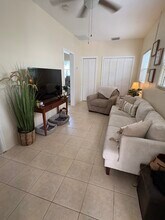 215 Pineapple St in Tarpon Springs, FL - Building Photo - Building Photo