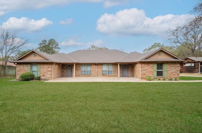 property at 271 Lawrence Rd