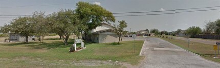 1100 E Santa Rosa Ave in Edcouch, TX - Building Photo - Building Photo