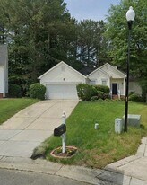 113 Bottlebrush Ct in Holly Springs, NC - Building Photo