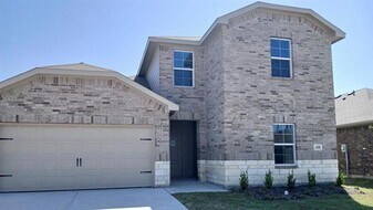 109 Labein Ave in Greenville, TX - Building Photo