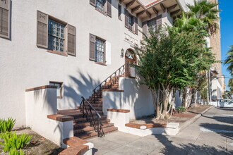 Jackson Square in Galveston, TX - Building Photo - Building Photo