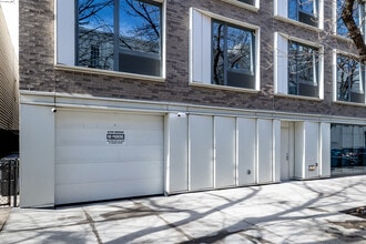 The Marx in Long Island City, NY - Foto de edificio - Building Photo