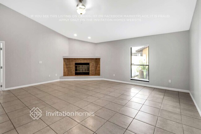 11203 Shadybrook Dr in Tampa, FL - Building Photo - Building Photo