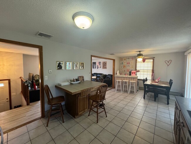 340 Knob Hill Dr in Hamden, CT - Building Photo - Building Photo