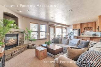 269 Twin Bridges Ln S in Midvale, UT - Building Photo - Building Photo