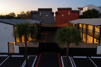 The Block At Montrose in Houston, TX - Foto de edificio - Building Photo