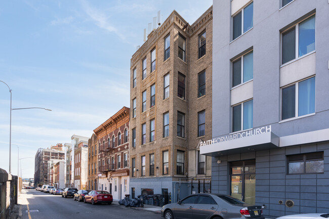 2342 Atlantic Ave in Brooklyn, NY - Building Photo - Primary Photo